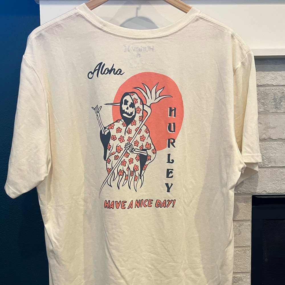 Hurley aloha T shirt